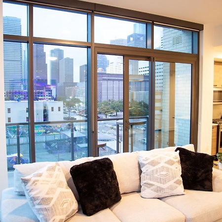 Cozy Home Toyota Center Хьюстон Экстерьер фото