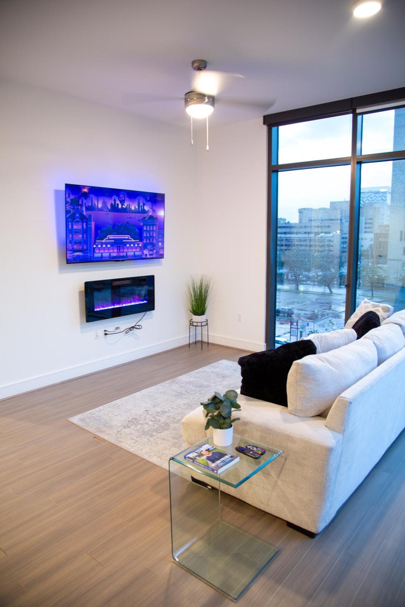 Cozy Home Toyota Center Хьюстон Экстерьер фото