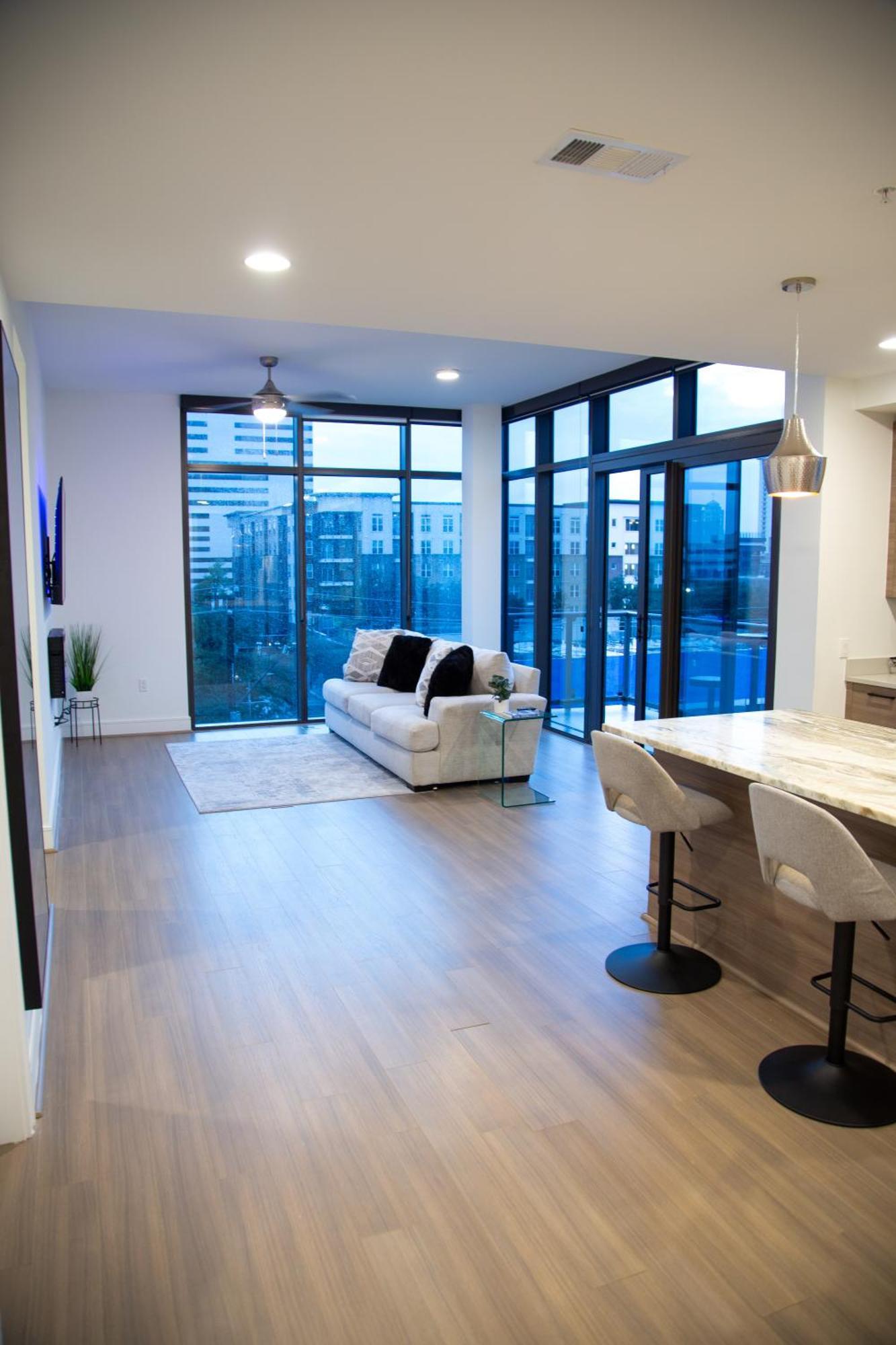 Cozy Home Toyota Center Хьюстон Экстерьер фото